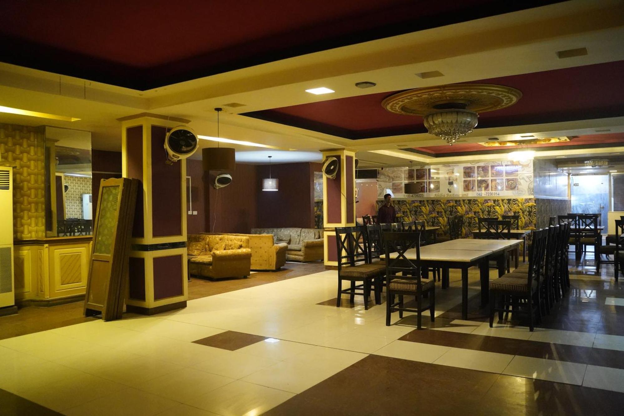 Hotel Tourist Inn Lahore Esterno foto