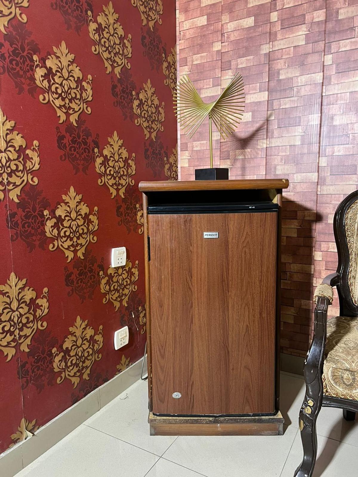 Hotel Tourist Inn Lahore Esterno foto